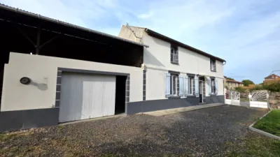 Acheter une maison de bourgs rénové à Surat 63