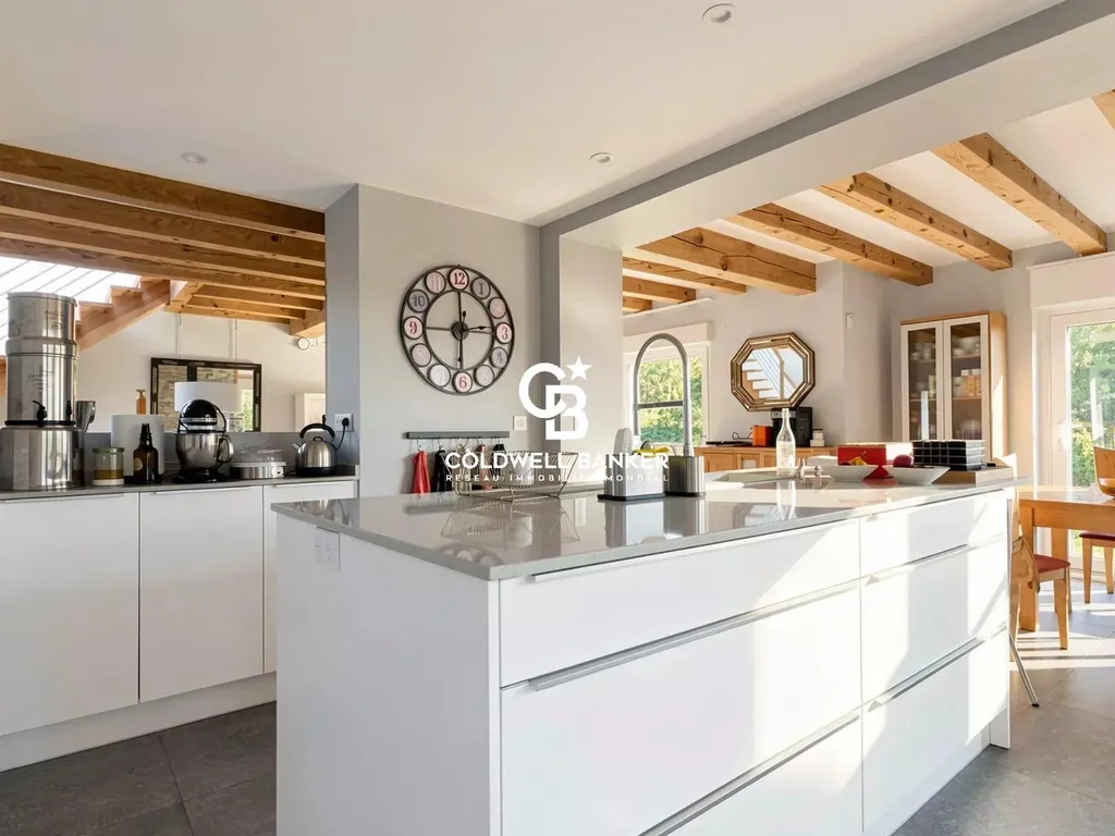 Maison à vendre Hossegor - villa rénovée 4 chambres, piscine, aperçu lac