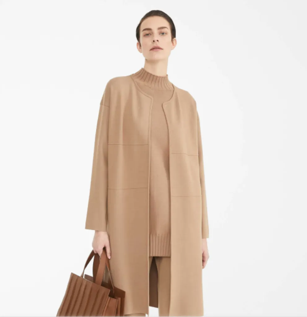 L'univers MaxMara un style intemporel pour une femme élégante et raffinée  qui aime la qualité artisanale.