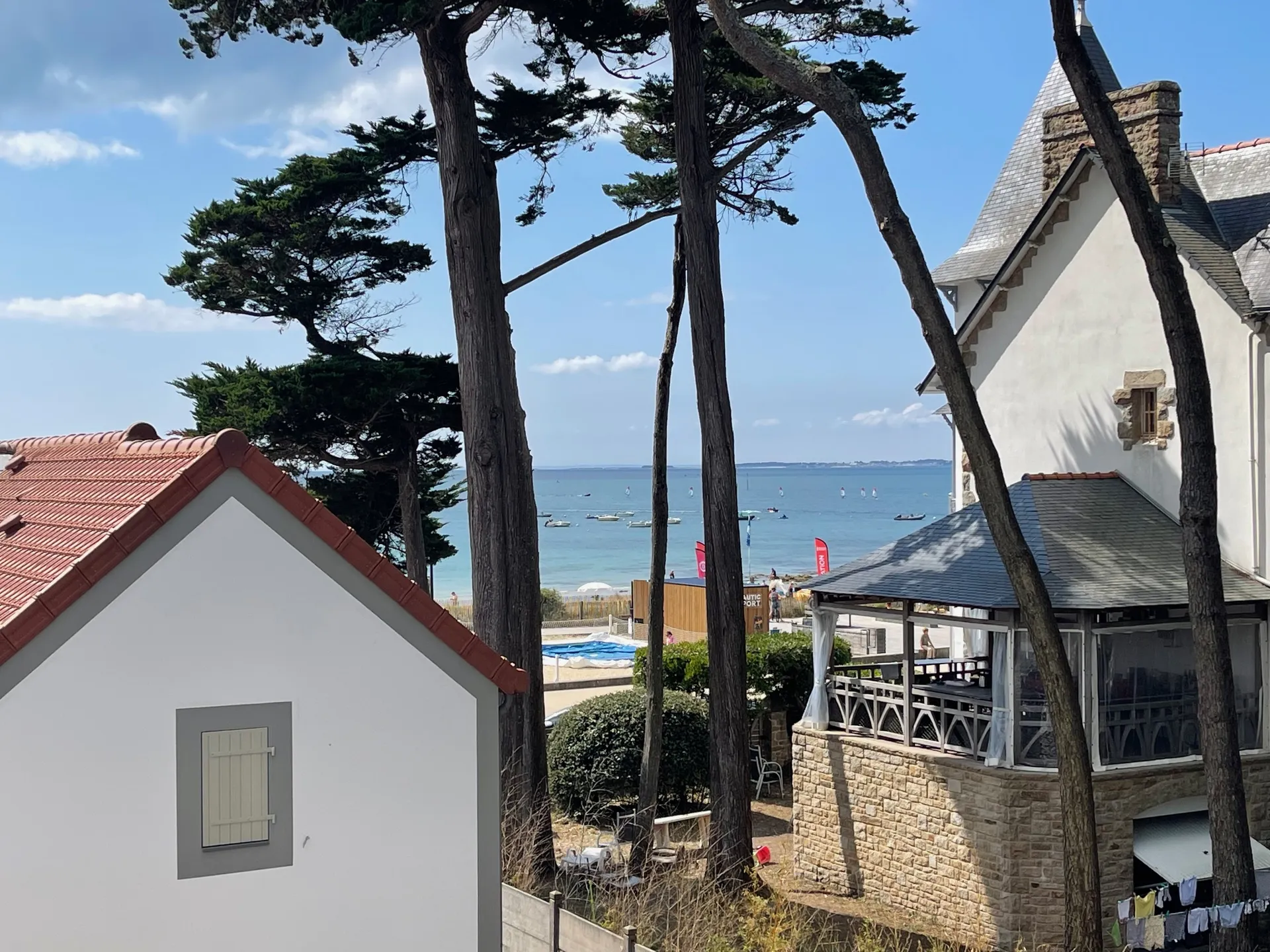 2592 - Appartement 3 pièces avec vue mer