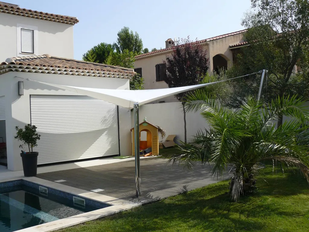 Voile d'ombrage en PVC etanche Var 