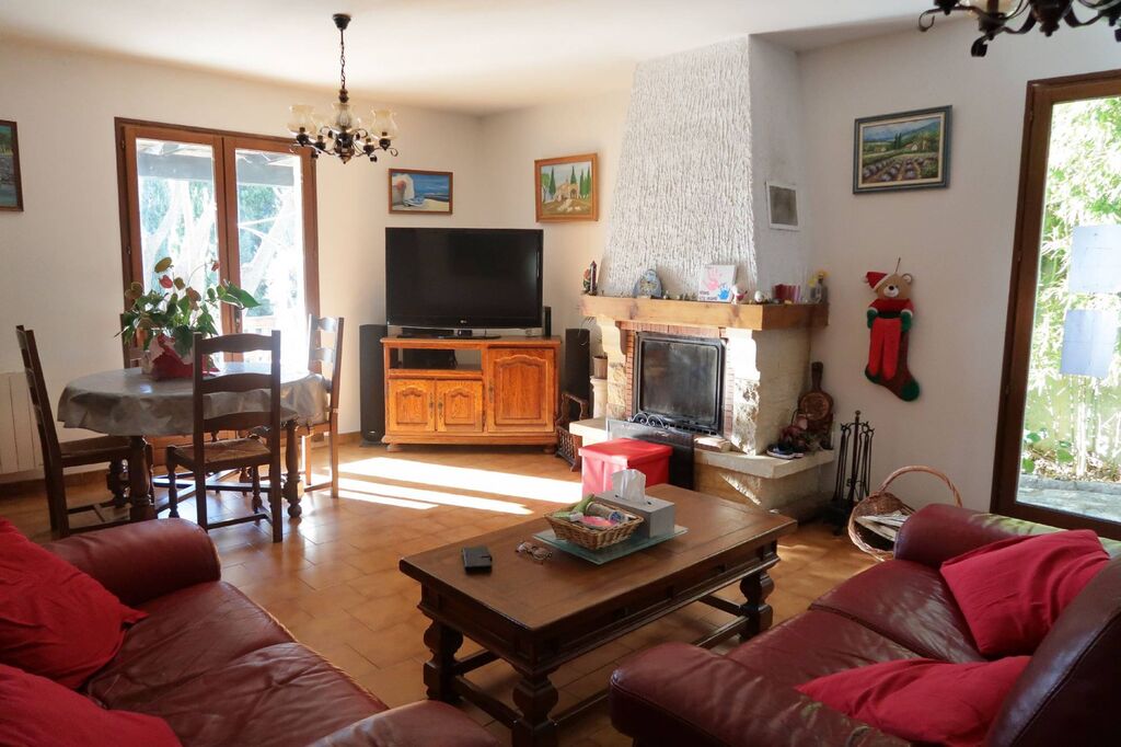 Vente maison T5 Cassis dans clos privé avec piscine et abri voiture 