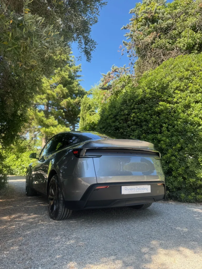 Pose de film de protection sur Tesla, Ferrari ou Lamborghini contre les rayures à Saint‑Laurent‑du‑Var