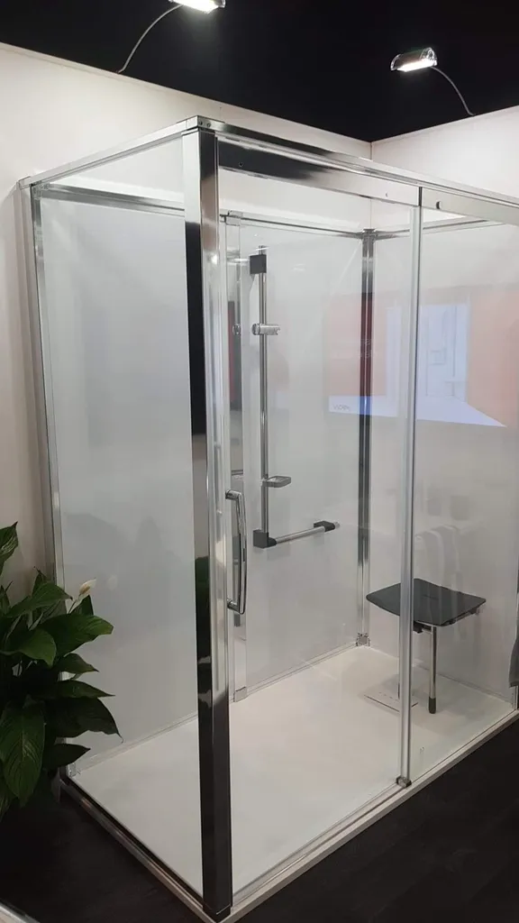 Artisan installateur douche à l'italienne senior à Lille 