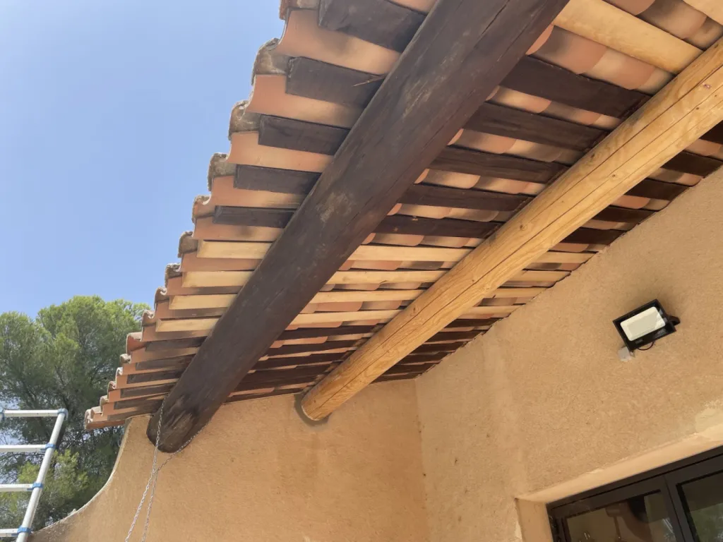 Changement d’une toiture de Auvent d’une maison sur Martigues