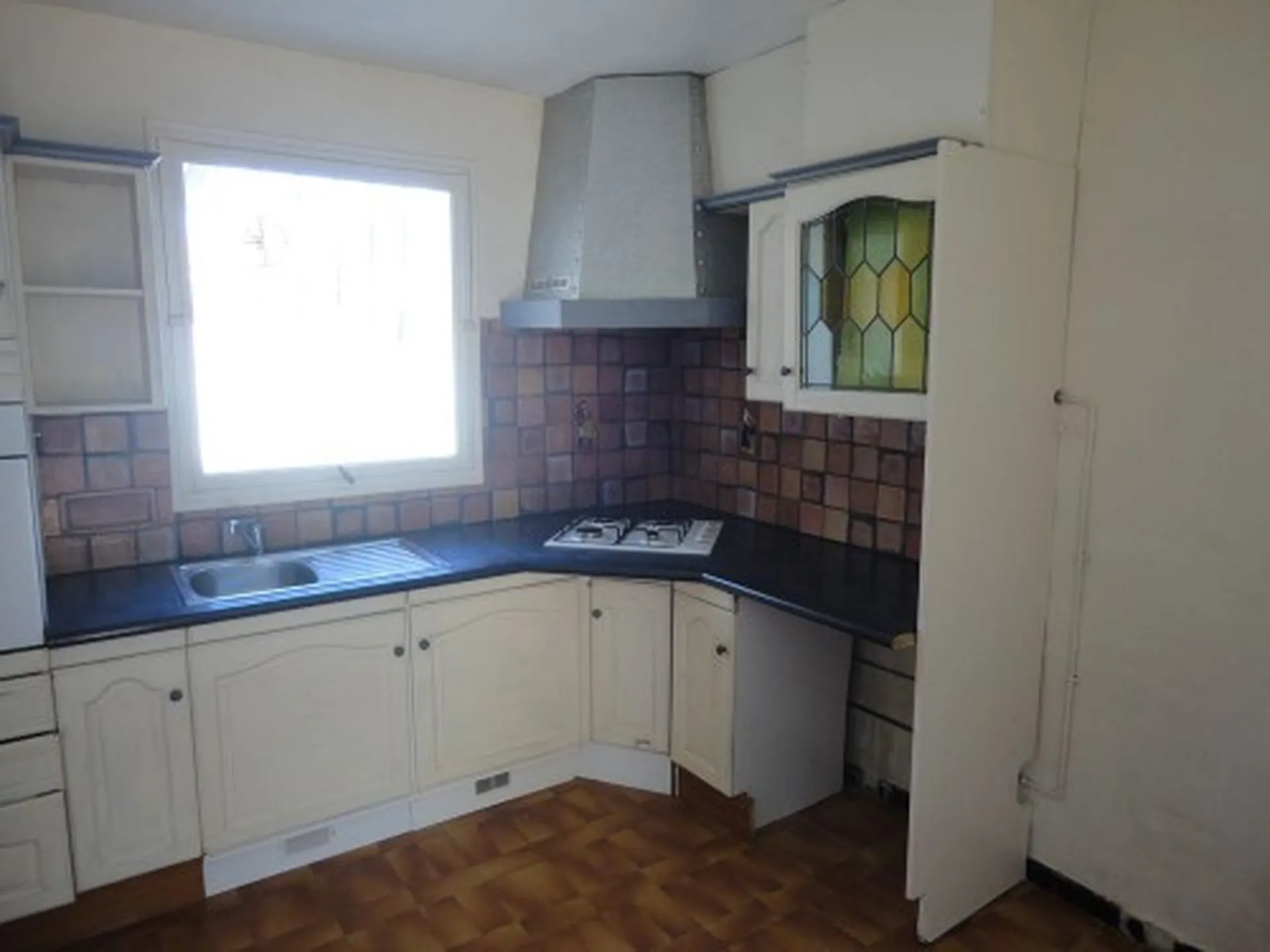 vente maison de plaind pied 4 Roquefort La Bédoule secteur recherché  avec terrain de 600m², garage et dépendances