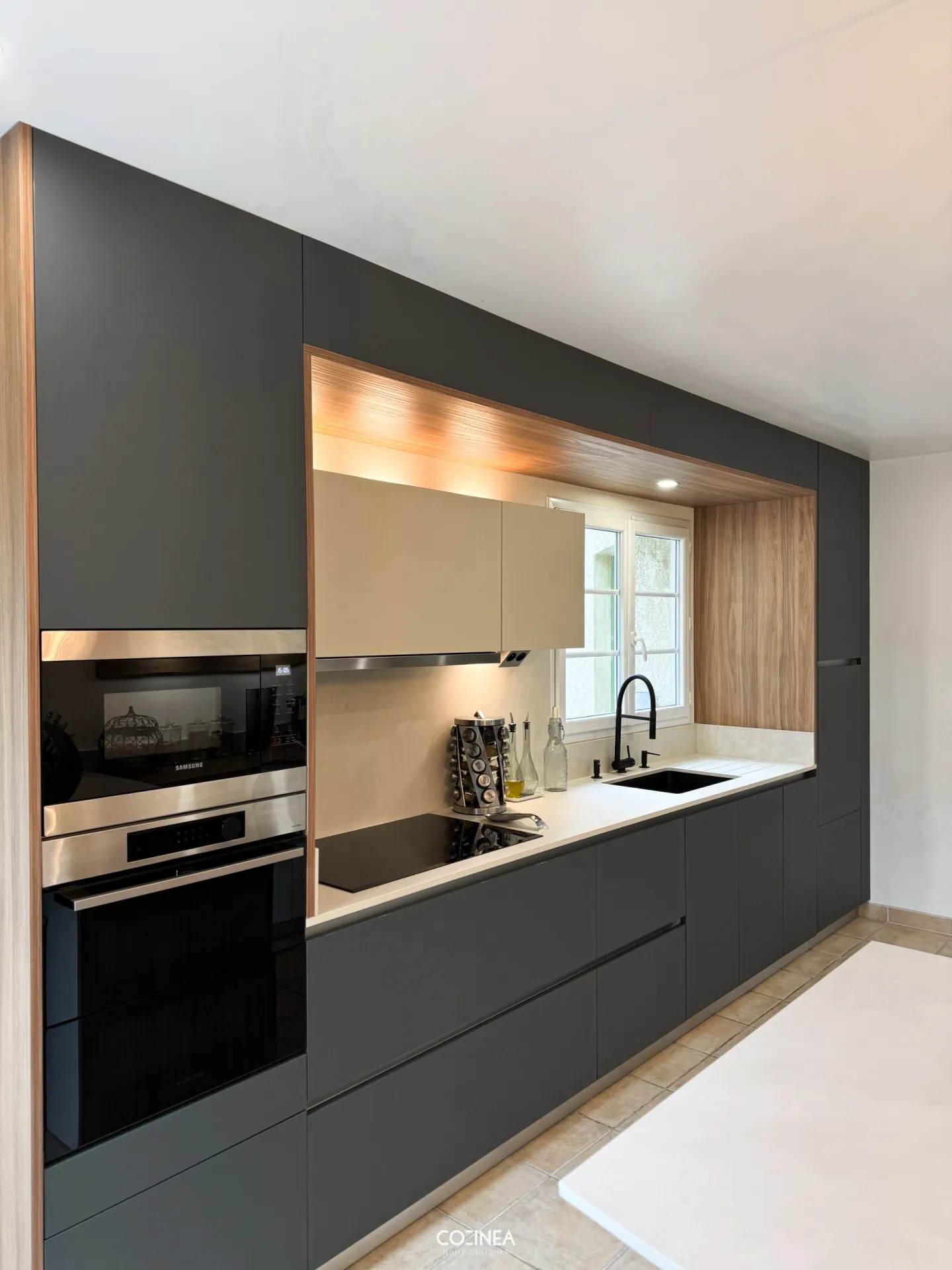 Conception et installation de cuisine haut de gamme Armony élégante et fonctionnelle sur-mesure à Toulouse, Plaisance-du-Touch, Colomiers, Tournefeuille (31)