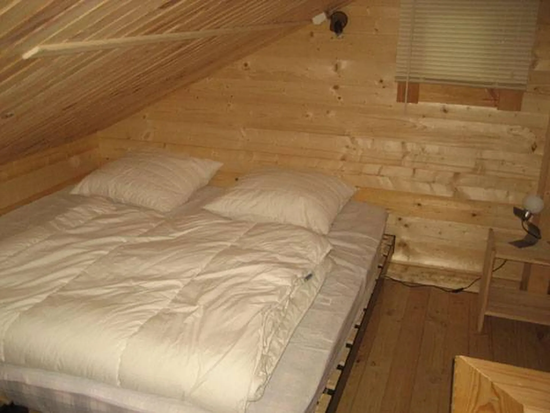 A vendre, maison d'habitation et 4 chalets