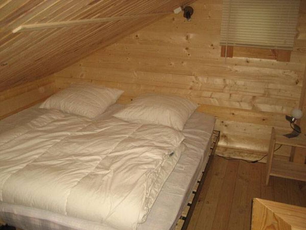 A vendre, maison d'habitation et 4 chalets