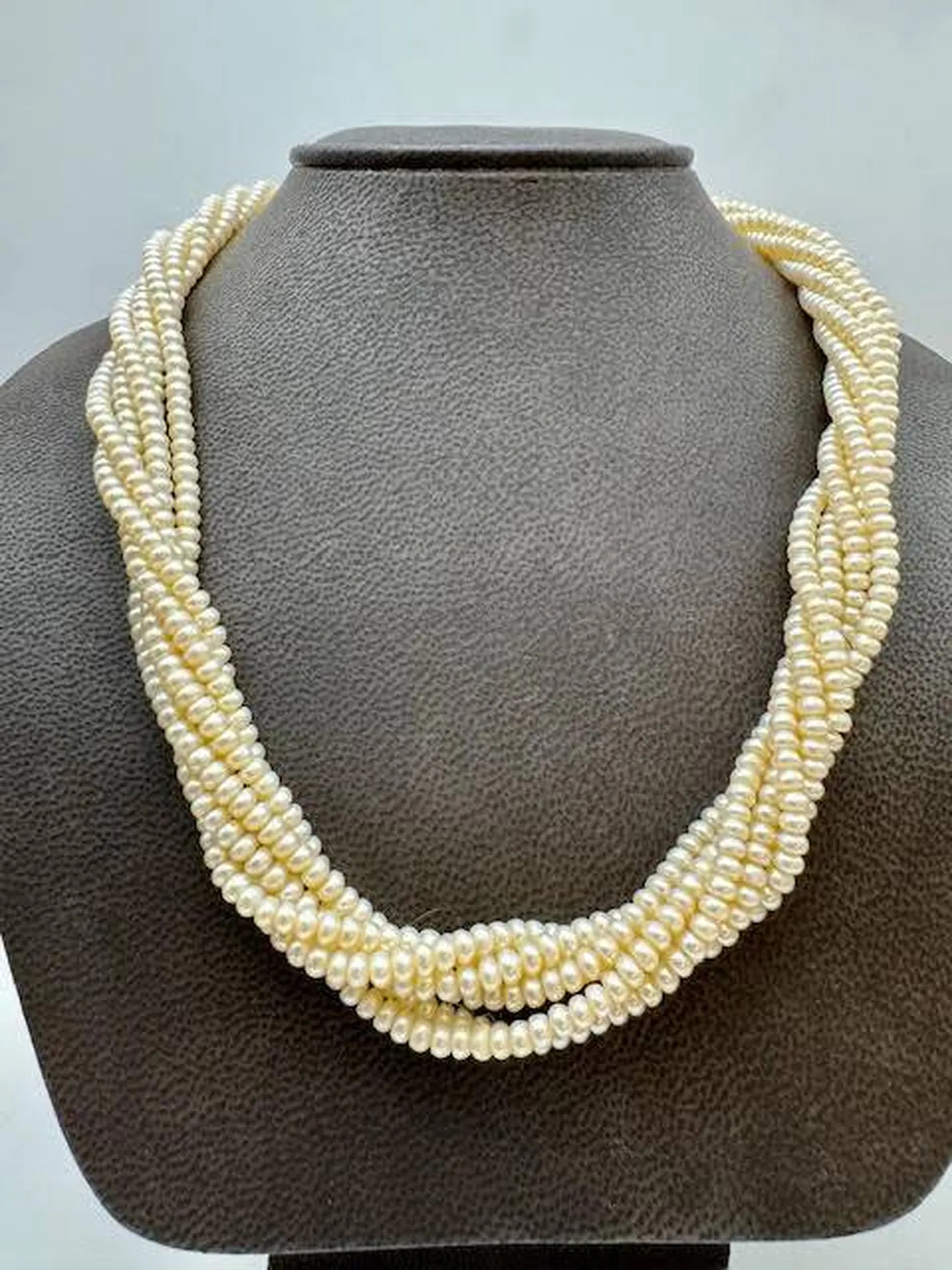 Perles de Culture et Or : Un Trésor du Bassin d'Arcachon à la Bijouterie Or Ligne à La Teste de Buch