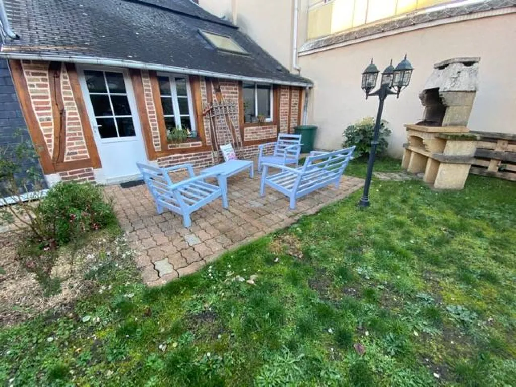 A acheter charmante maison rénové de 103m² sur 340m² de terrain sur la commune de Saint Aubin Les Elbeuf 76410