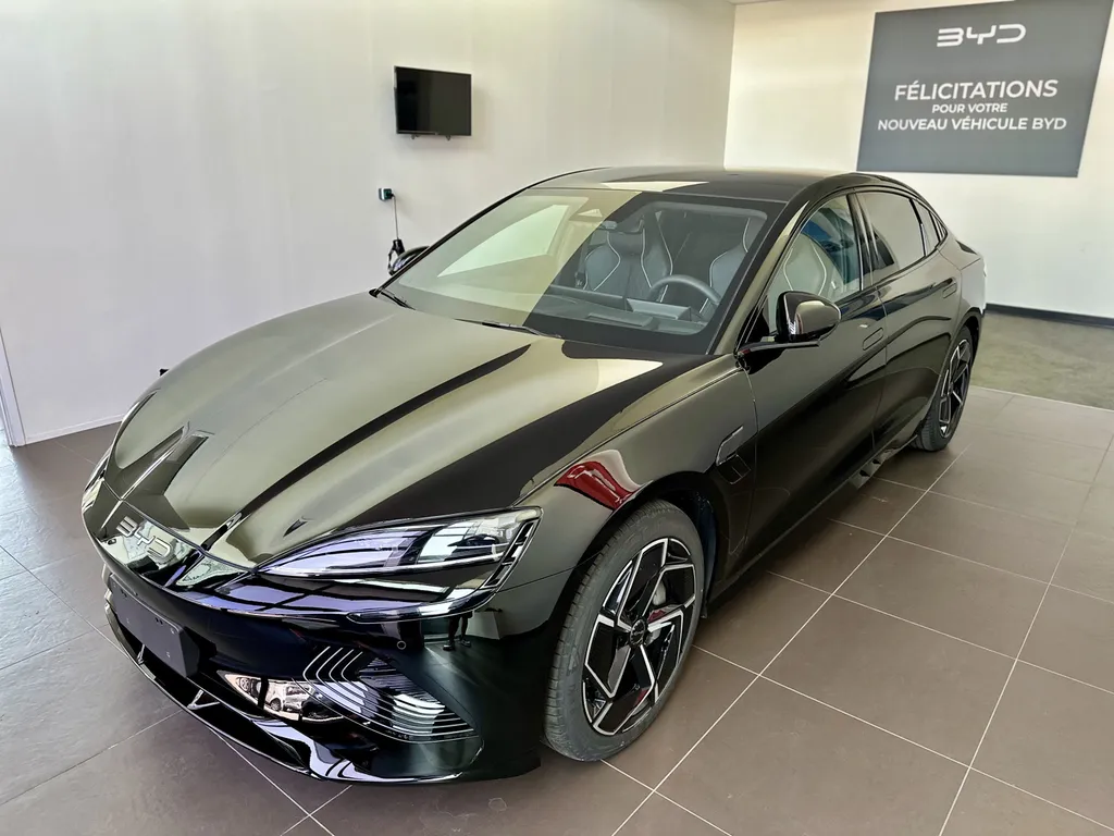 Partenariat BYD – Traitement céramique et detailing haut de gamme à Lyon proche Ecully 