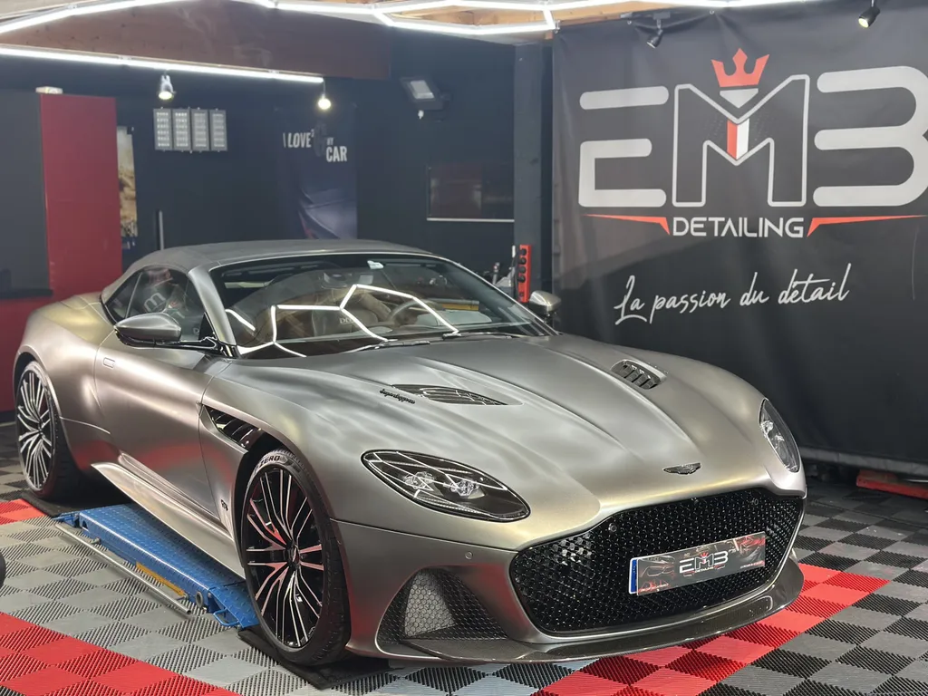 PPF complet sur Aston Martin DBS matte chez EMB Detailing proche Villefranche sur Saône 