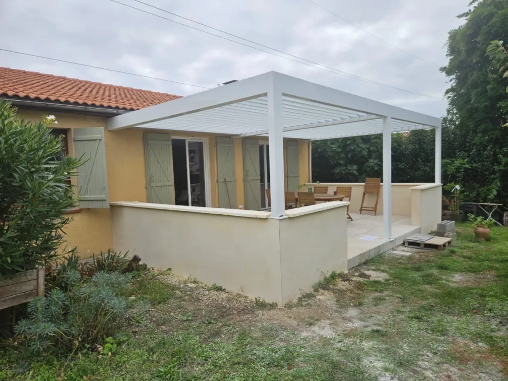 Installation de Pergola Lame Orientable Bioclimatique Blanc 6X4 à Tournefeuille et Toulouse
