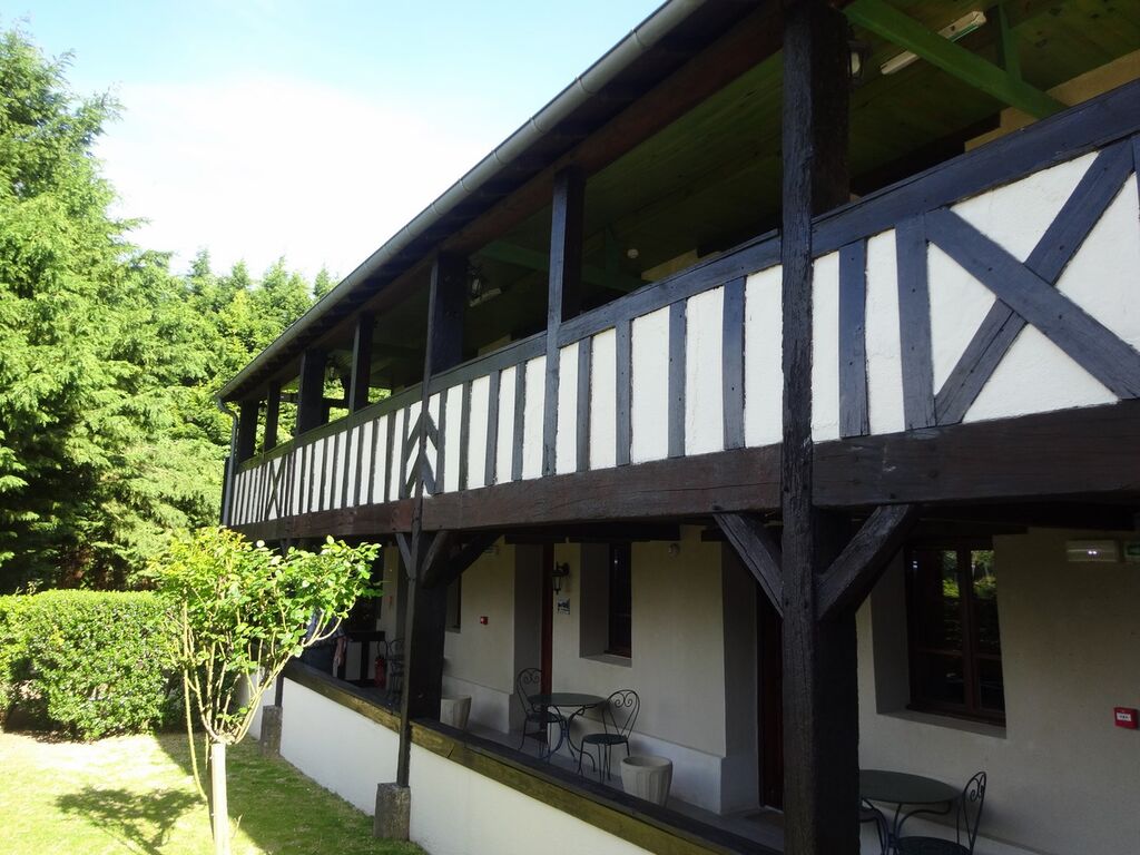 MAISON NORMANDE proche PONT L'EVEQUE