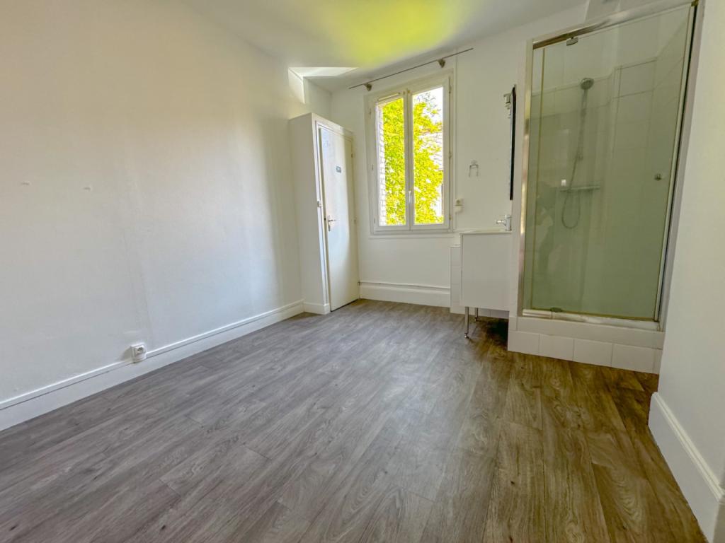 À vendre, appartement  de charme T2 Rouen gare 76000.