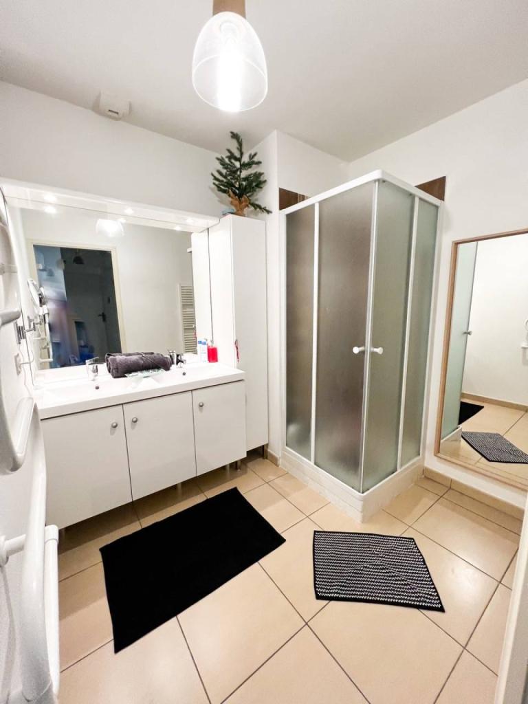 Bel appartement T3 avec terrasse Bordeaux Caudéran Primerose 