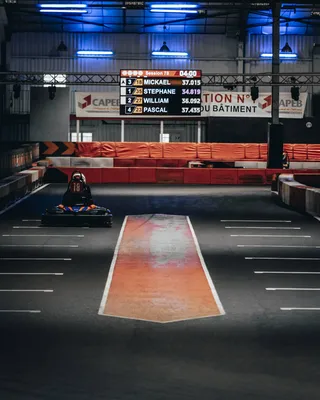 Piste de karting indoor à Rouen pour les adultes et enfants