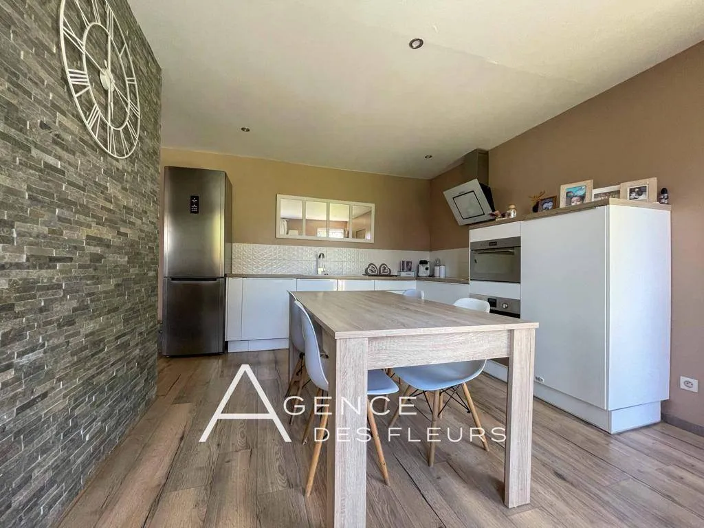 maison avec grand garage