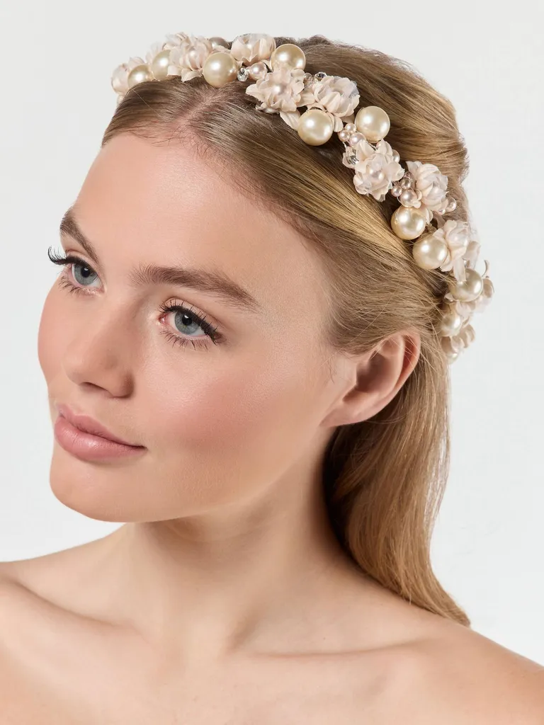 Bijoux de tête bohème à Marseille 13001