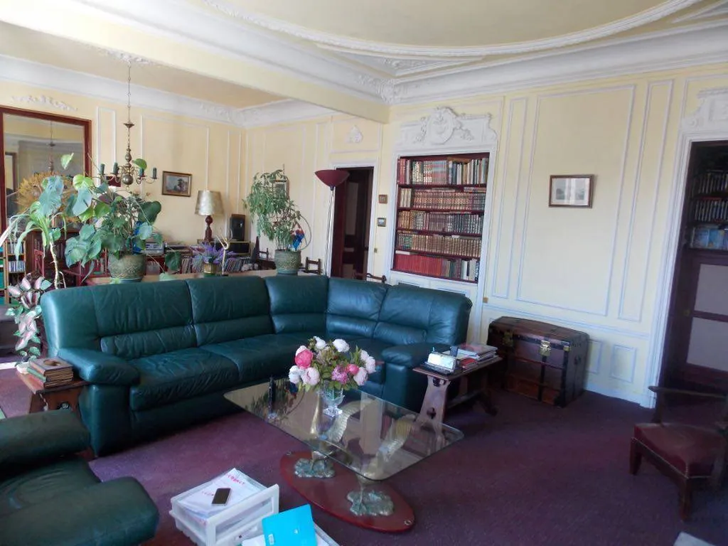 A vendre un  appartement entre le quartier de la muette et le quartier d'Auteuil