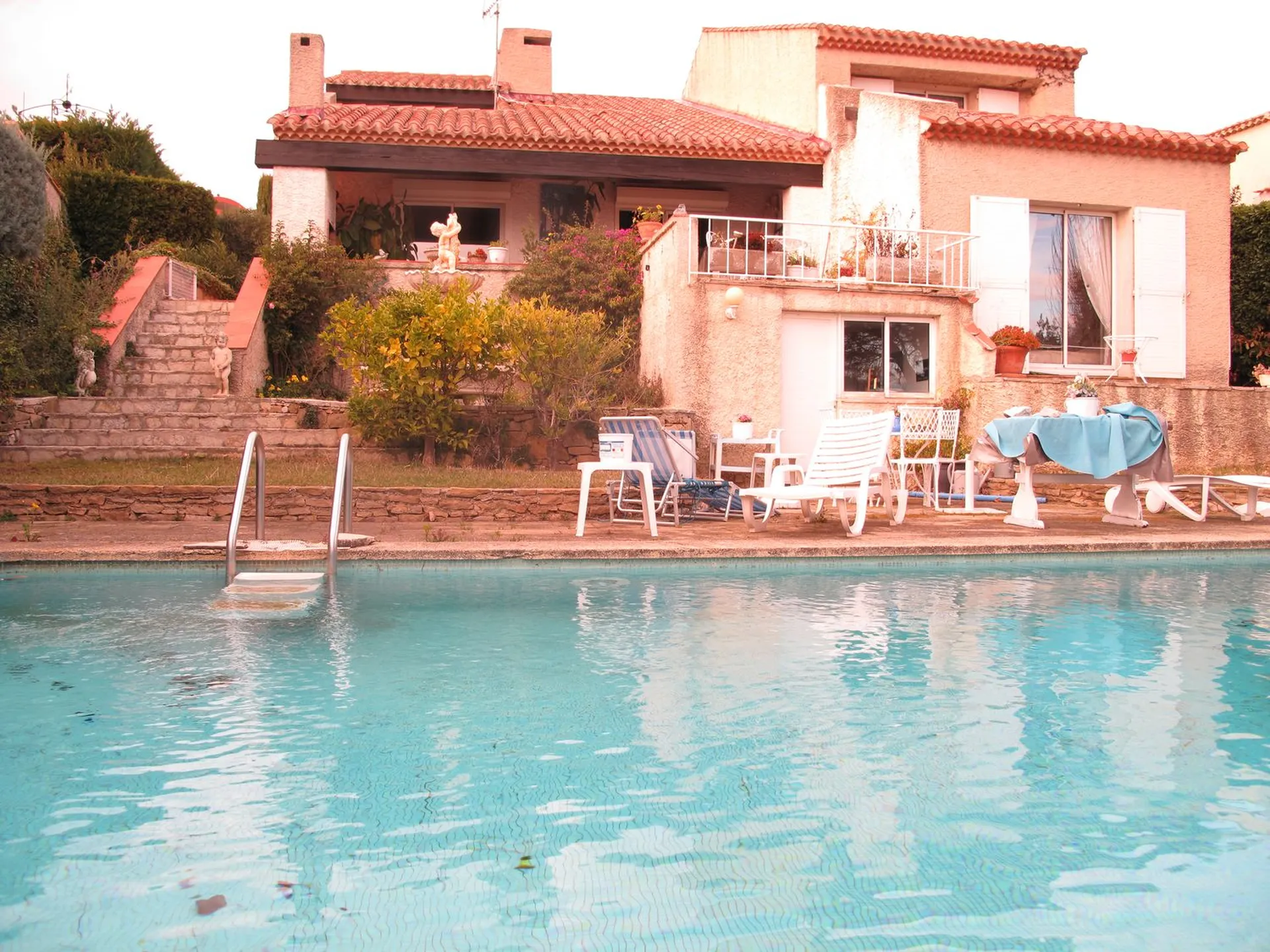 Cassis maison T4 à vendre avec piscine et vue mer