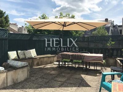 Beau duplex 190 M2 avec terrasse 50 M² à 5 mn RER A