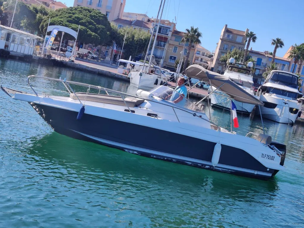 A vendre bateau B2 Marine d''occasion Paca