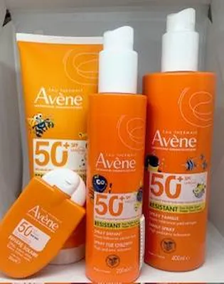 Avène gamme RESISTANT pour enfant spf 50+ en 200ml, 250ml et 400ml  plus le reflexe solaire avène pour peaux sensibles en spf50+ également format 30ml a la pharmacie du petit Bosquet 13012 marseille  