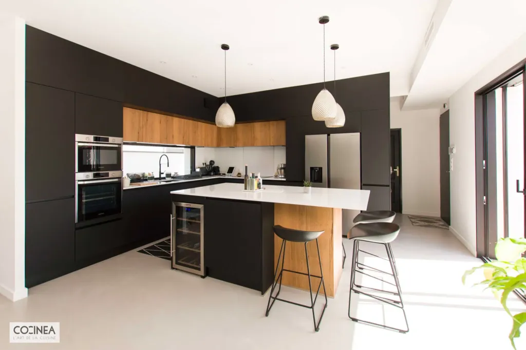 Cuisine sur-mesure fabrication allemande avec électroménager encastré