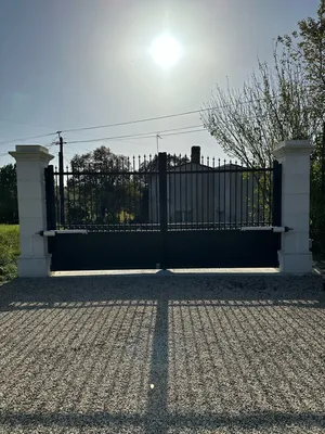  Pose de portail battant en aluminium 