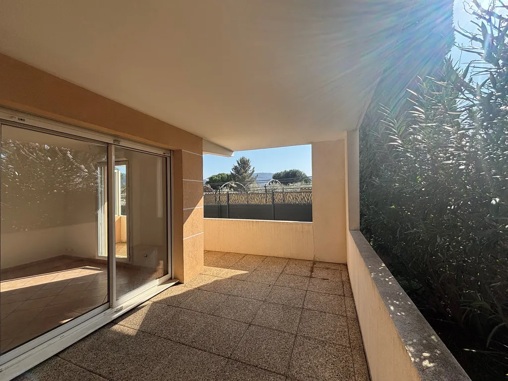 Belle terrasse en RDC