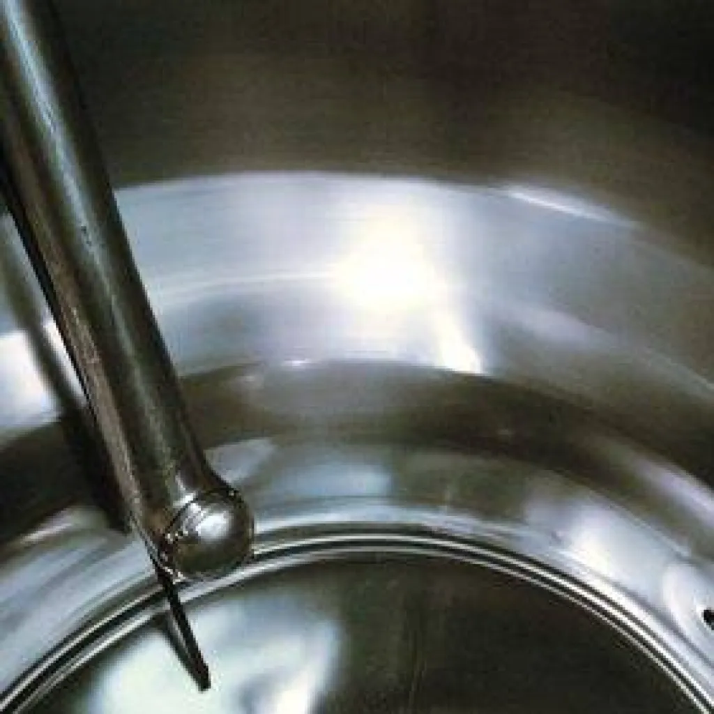APRÈS - Le derouging permet d'éliminer les phénomènes d'oxydation sur les surfaces en inox