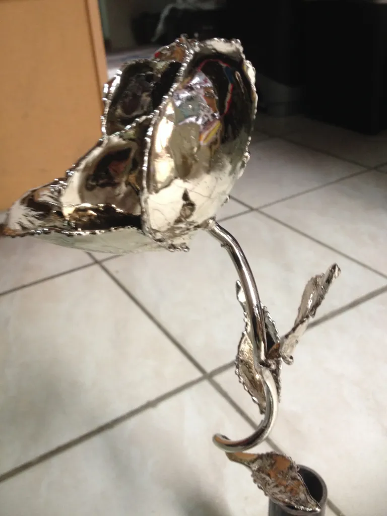 ROSE EN FER FORGE PUIS CHROMEE MARTIGUES