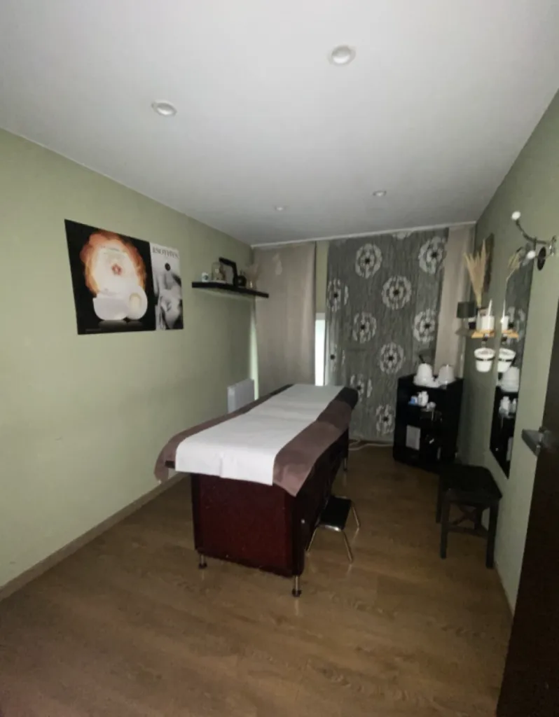 LE HAVRE  - À LOUER LOCAL COMMERCIAL DE 240 M²