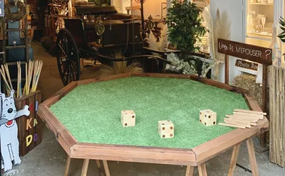 Piste de dés géante