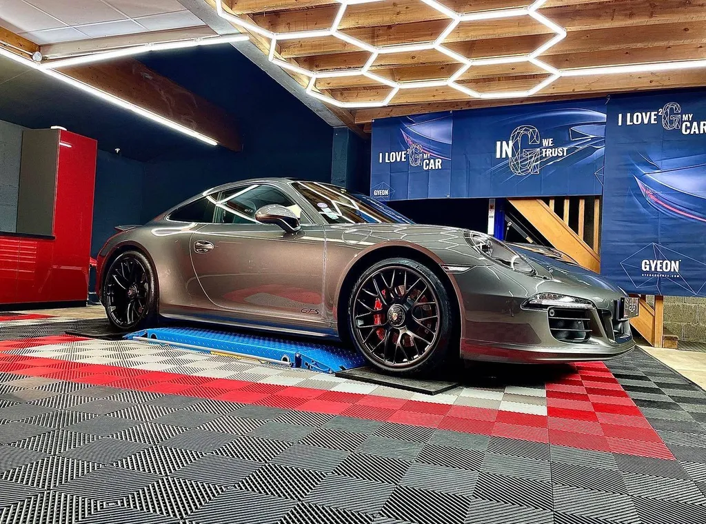 Polissage, Lustrage et traitement céramique d'une Porsche 991 GTS à Lyon