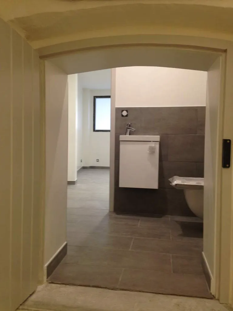 Rénovation d'un local commercial Salon de Pce