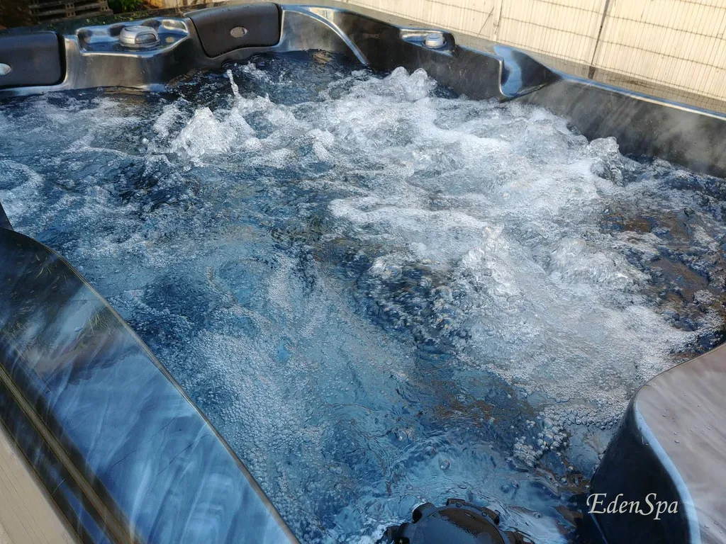 spa à bulles 3 places marseille