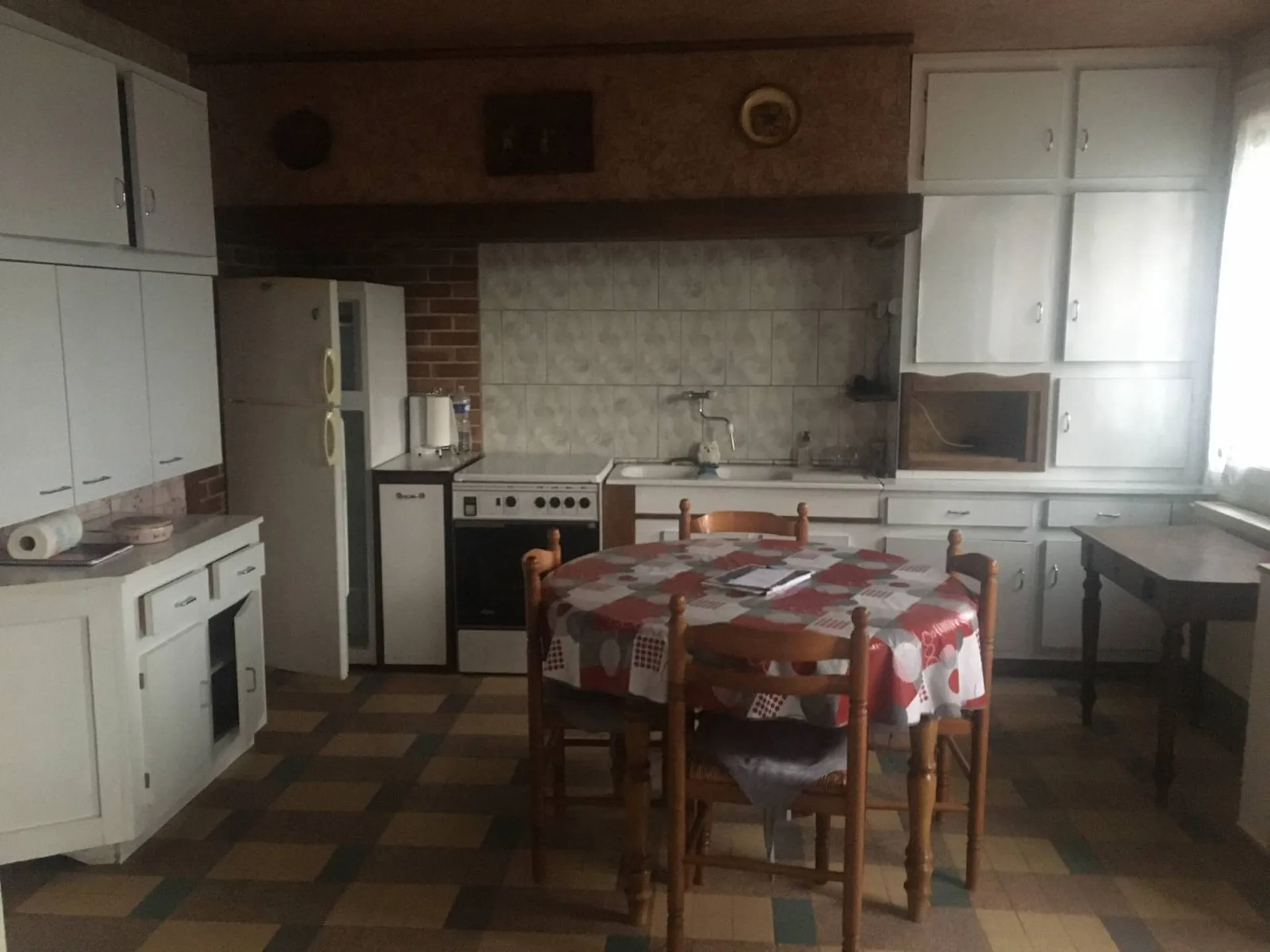 Maison individuelle, à vendre sur Vatteville-la-rue , sur 6972m² de terrain avec dépendances