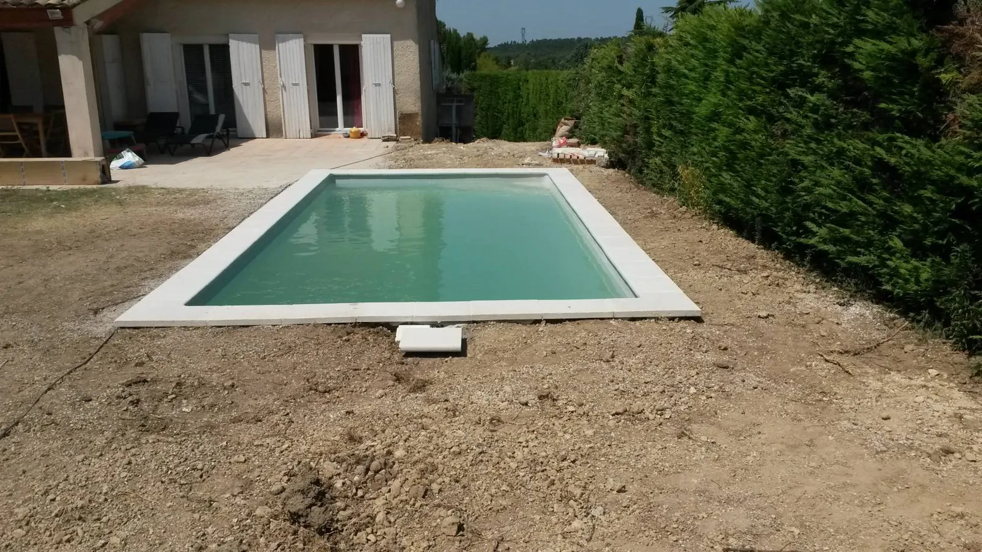 PISCINE COQUE POLYESTER COCKTAIL PISCINE  PLAN DE CAMPAGNE FORMULE PRETE AU BAIN