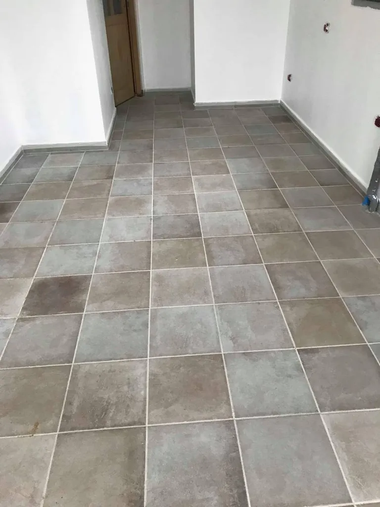 Création de carrelage au sol proche Valmont 76