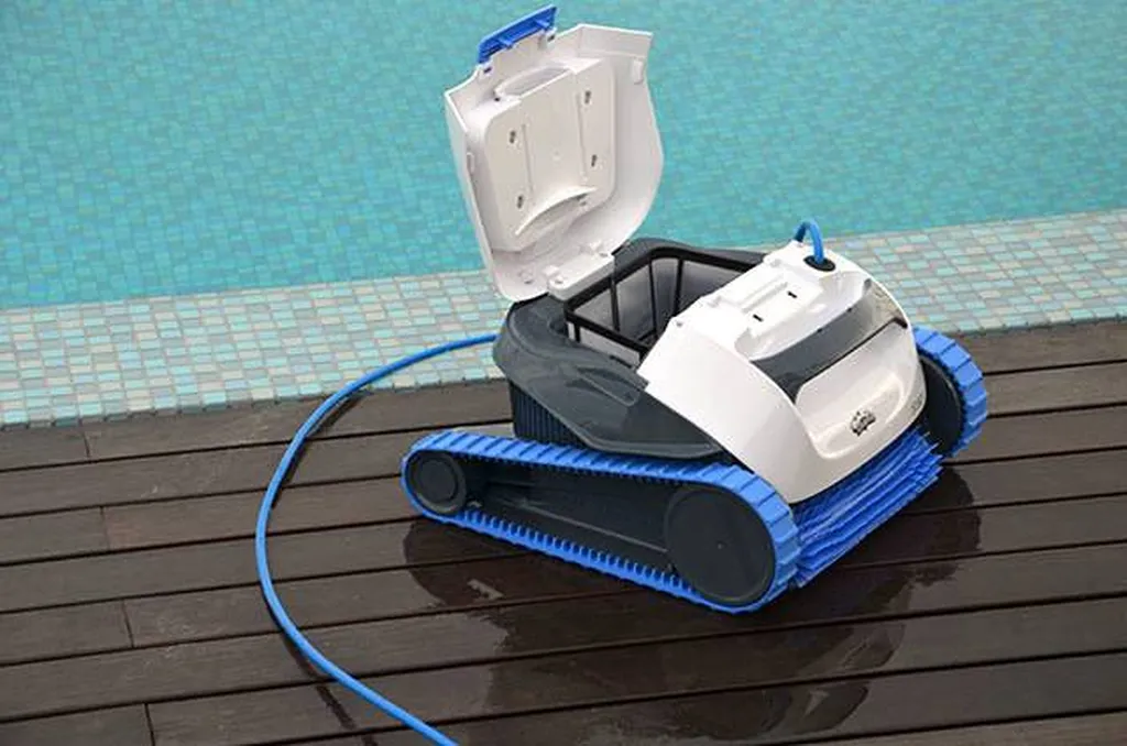 Robot de piscine Maytronics - Dolphin S50 - Aquarev' Piscines - Pierrevert 04860vert 