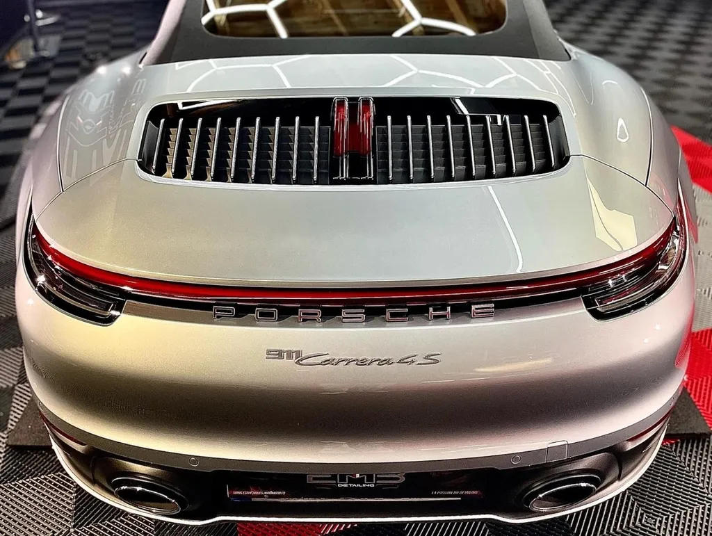 Protection carrosserie Porsche 992 4S cabriolet traitement céramique à Tassin la Demi Lune