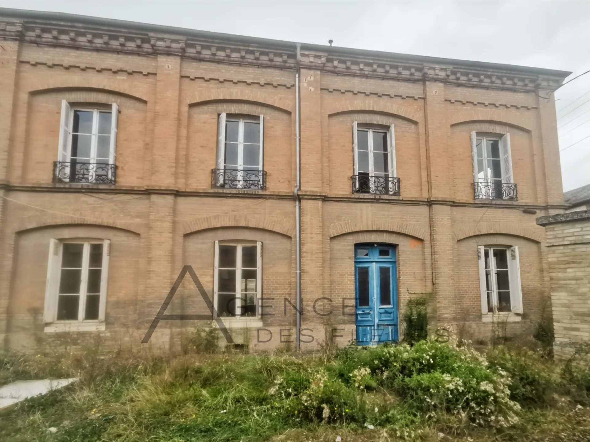 A vendre maison de 160 m² à rénovée sur la commune de ST PIERRE LES ELBEUF 76320