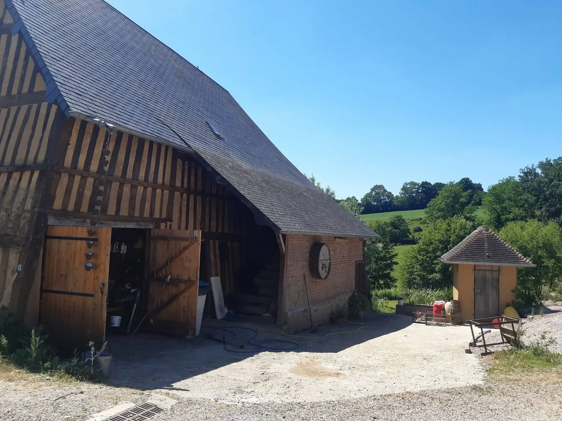 ANCIEN CORPS DE FERME, Région CAMBREMER, Calvados 14
