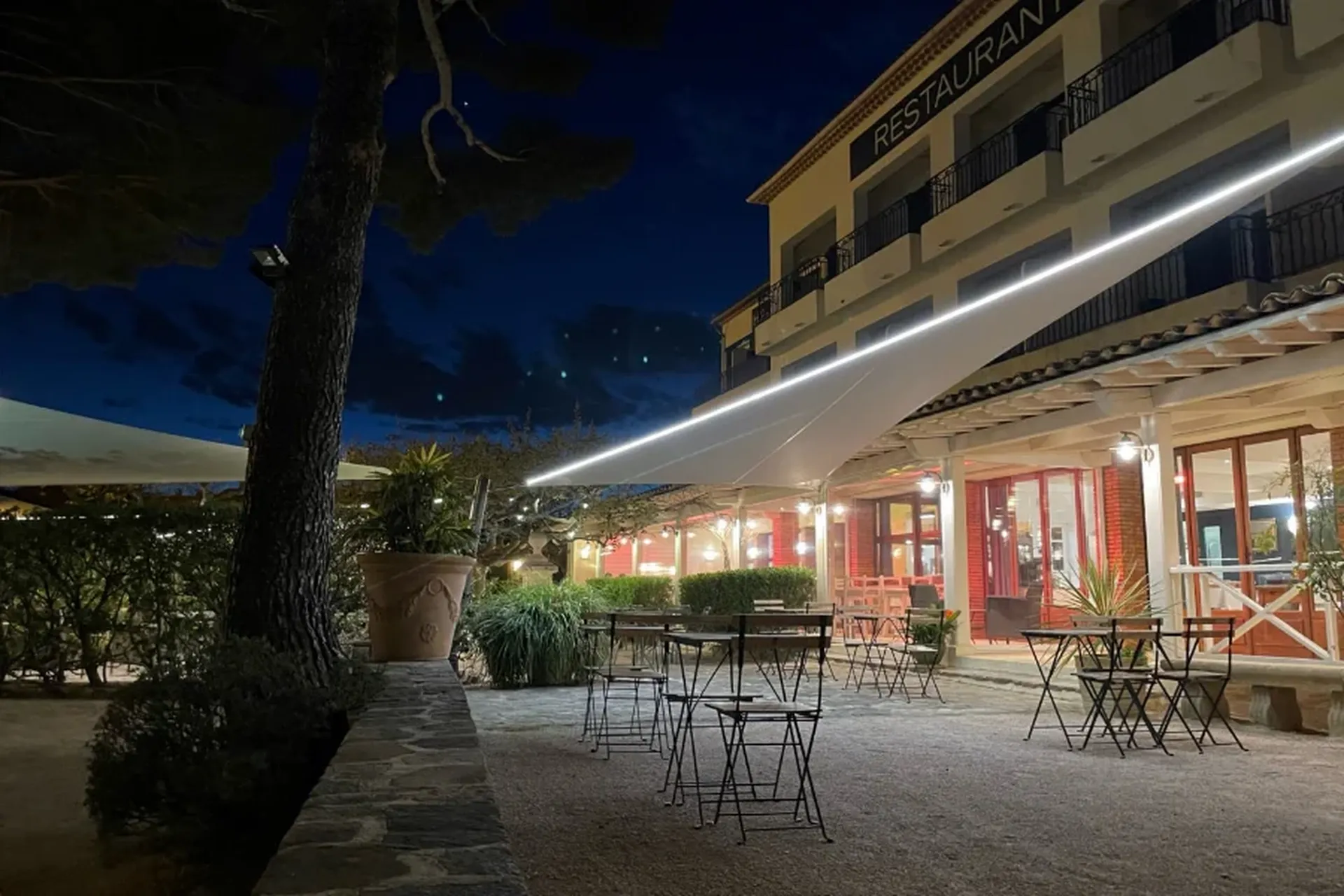 Hôtel De La Plage - HDLP de Bormes Les Mimosas (Var 83) proche du Lavandou et La Londe