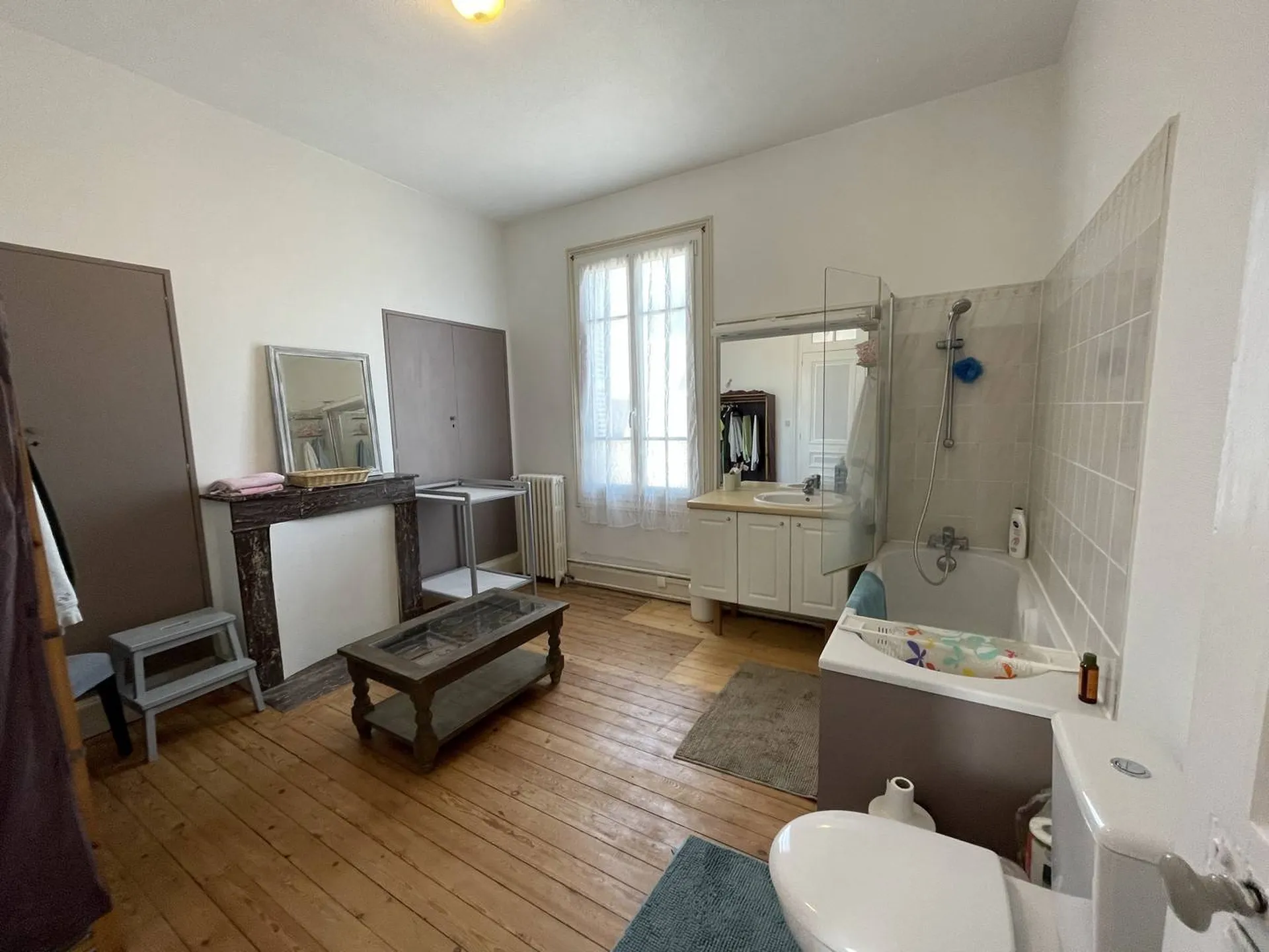 SOUS OFFRE Maison de Maître spacieuse en bord de mer entièrement rénovée, entre Dieppe et la Baie de Somme, en Normandie