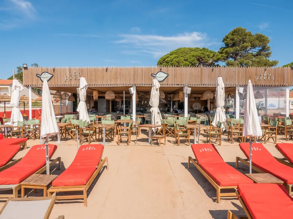 Installation sonorisation au restaurant le SAO PRAIA à Hyères Var 83