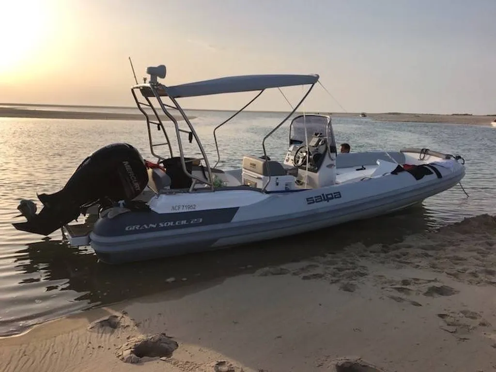 Location semi-rigide pour 10 personnes à Bandol Var